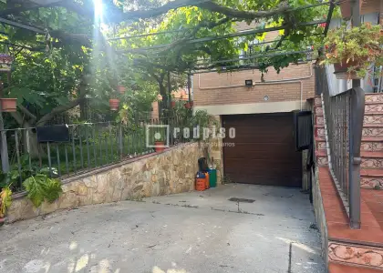 Chalet en venta en Calle de los Almendros, Distrito Único, Azuqueca de Henares, Guadalajara en Azuqueca de Henares