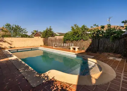 Chalet en venta en Calypo Fado, Casarrubios del Monte, Toledo en Casarrubios del Monte