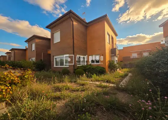 Chalet en venta en Camarena, Toledo en Camarena