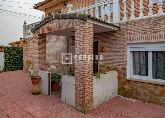 Chalet en venta en Casarrubios del Monte, Toledo en Casarrubios del Monte