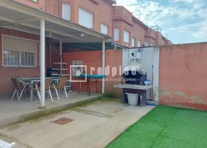 Chalet en venta en Chozas de Canales, Toledo en Chozas de Canales