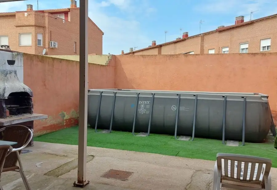 Chalet en venta en Chozas de Canales, Toledo en Chozas de Canales