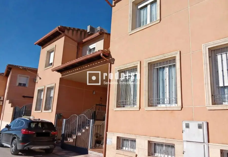 Chalet en venta en Distrito 02, Villa de Don Fadrique, La, Toledo en La Villa de Don Fadrique