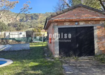Chalet en venta en Distrito Único, Hontoba, Guadalajara en Hontoba