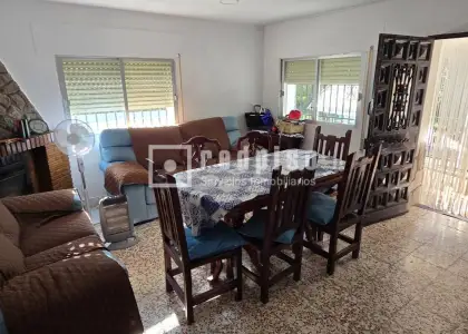 Chalet en venta en Distrito Único, Hontoba, Guadalajara en Hontoba