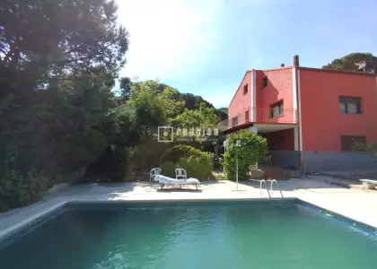 Chalet en venta en Lugar Pinar de Almorox, Distrito Único, Almorox, Toledo en Almorox