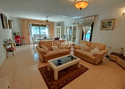 Chalet en venta en Lugar Pinar de Almorox, Distrito Único, Almorox, Toledo en Almorox