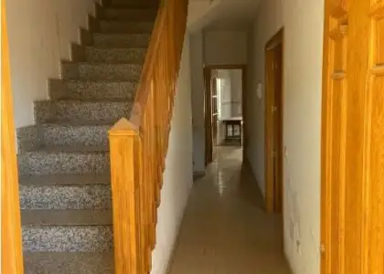 Chalet en venta en Villarrubia De Los Ojos, Calle El Alamillo, 24, de 254 m2 con 4 dormitorios, 3 baños, plaza de garaje, trastero y terraza por 105.000 €, Ref. 0414 en Villarrubia de los Ojos