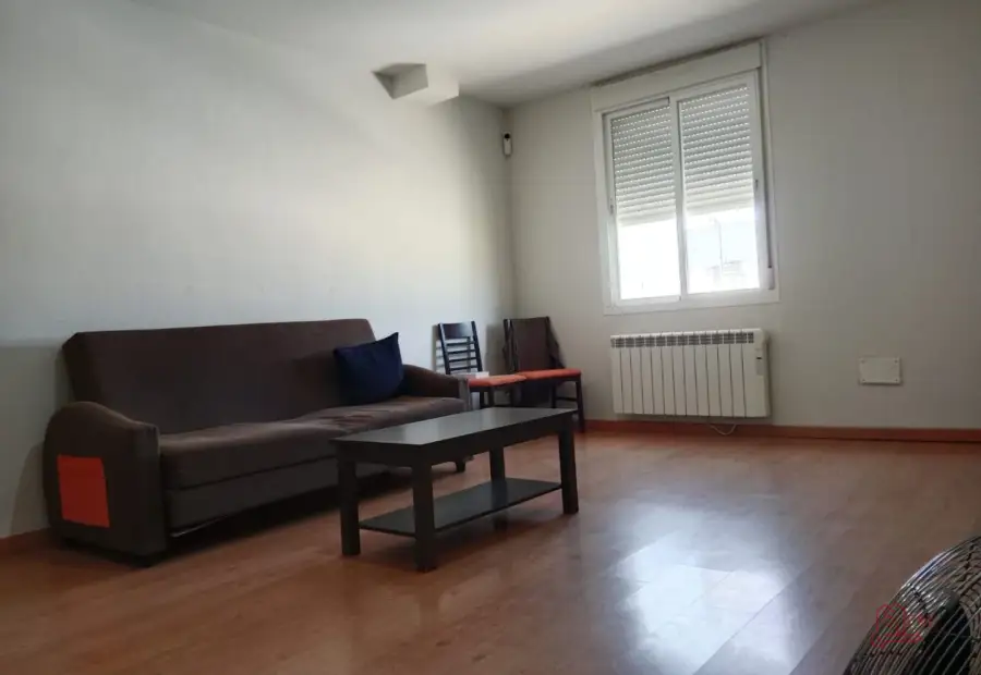 Duplex en venta en Villarrubia De Los Ojos, Calle Palencia, de 92 m2 con 2 dormitorios, 2 baños, plaza de garaje, trastero y terraza por 96.500 €, Ref. 0456 en Villarrubia de los Ojos