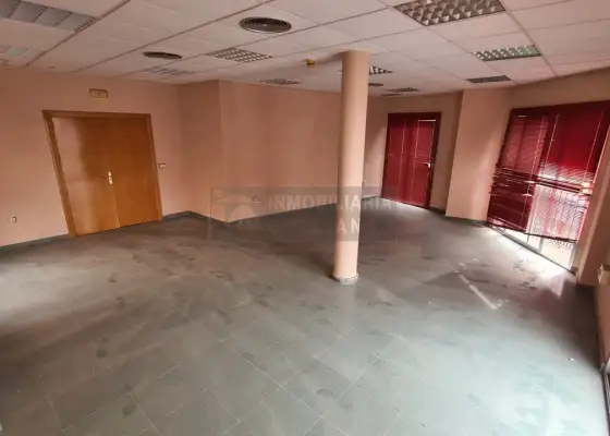 En venta complejo de oficinas zona comercial en Quintanar de la Orden