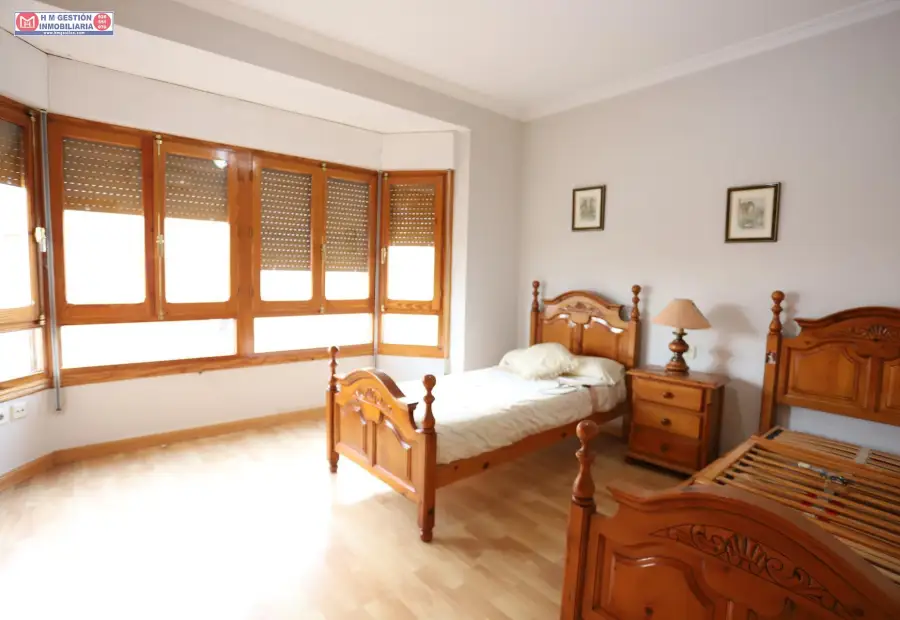 Encantadora Casa en Alcázar de San Juan con Amplias Vistas al Arenal en Alcázar de San Juan