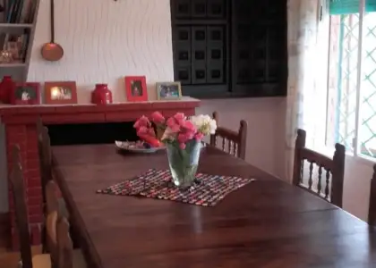 Excelente chalet, con piscina, jardín y con unas vistas espectaculares a la laguna en Ruidera