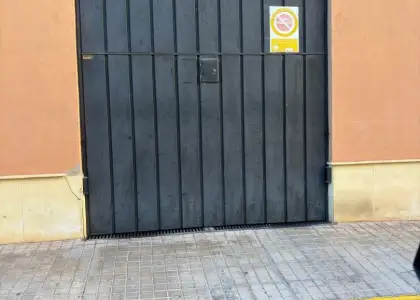 Garaje en venta en Alcanzar De San Juan, Travesia De Goya, de 10 m2 por 11.500 €, Ref. 0341 en Alcanzar de San Juan