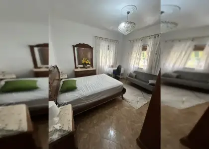 Habitación en piso compartido de 2 dormitorios en alquiler en Angustias-Chana-Encina. en Granada