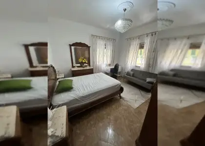 Habitación en piso compartido de 2 dormitorios en alquiler en Angustias-Chana-Encina. en Granada