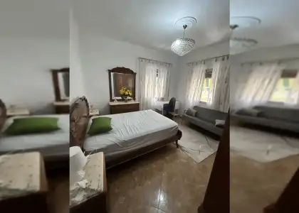 Habitación en piso compartido de 2 dormitorios en alquiler en Angustias-Chana-Encina. en Granada