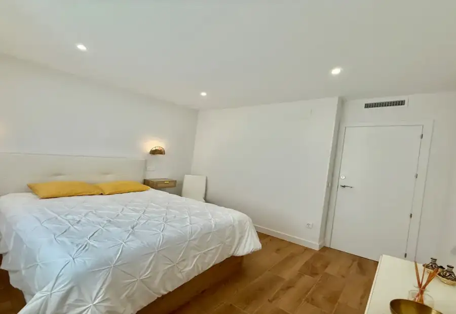 Habitación en piso compartido de 2 dormitorios en alquiler en Las Ventas de Retamosa, todos los gastos incluidos. en Toledo