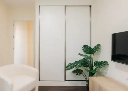 Habitación en piso compartido de 3 dormitorios en alquiler en Alicante, ideal para profesionales y estudiantes en Alicante (Alacant)