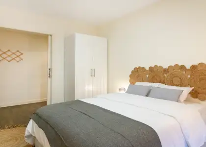 Habitación en piso compartido de 3 dormitorios en alquiler en Alicante, ideal para profesionales y estudiantes en Alicante (Alacant)