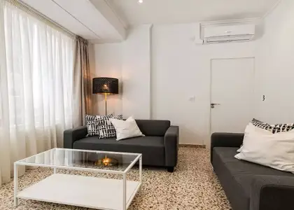Habitación en piso compartido de 3 habitaciones en Alicante, ideal para mujeres. en Alicante (Alacant)