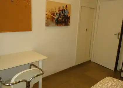 Habitación en piso compartido de 3 habitaciones en alquiler en Centro en Córdoba