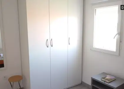 Habitación en piso compartido de 3 habitaciones en Getafe, Madrid, ideal para parejas. en Madrid