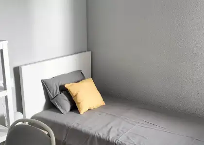 Habitación en piso compartido de 4 habitaciones en Alicante - Solo mujeres profesionales en Alicante (Alacant)