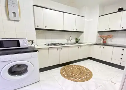 Habitación en piso compartido de 4 habitaciones en alquiler en Centro Histórico en Málaga