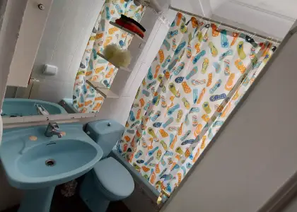 Habitación en piso compartido de 4 habitaciones en alquiler en Zaragoza perfecta para estudiantes. en Zaragoza