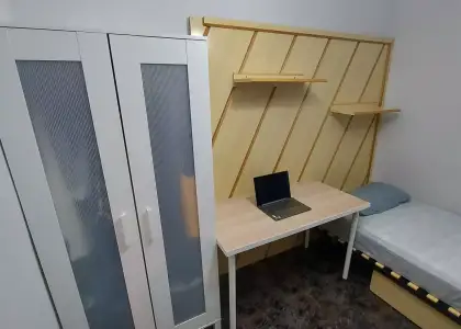 Habitación en piso compartido de 4 habitaciones en alquiler en Zaragoza perfecta para estudiantes. en Zaragoza