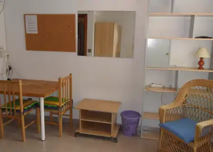 Habitación en piso compartido de 4 habitaciones en Casa de Campo, se alquila. Profesionales y estudiantes son bienvenidos. en Madrid