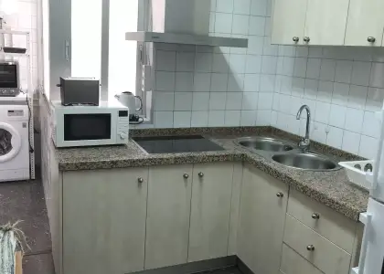 Habitación en piso compartido de 4 habitaciones en Murcia, ideal para profesionales y estudiantes. en Murcia