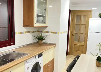 Habitación en piso compartido de 4 habitaciones en Seseña, solo para profesionales. en Toledo
