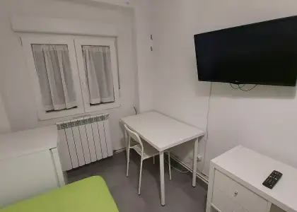 Habitación en piso compartido de 4 habitaciones para estudiantes en alquiler en Zaragoza en Zaragoza