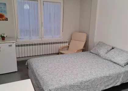 Habitación en piso compartido de 4 habitaciones para estudiantes en alquiler en Zaragoza en Zaragoza