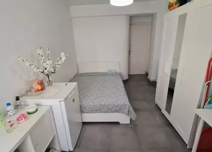 Habitación en piso compartido de 4 habitaciones para estudiantes en alquiler en Zaragoza en Zaragoza