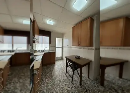 Habitación en piso compartido de 5 habitaciones en Murcia, para profesionales y estudiantes. en Murcia