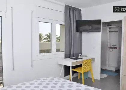 Habitación en piso compartido de 6 habitaciones en alquiler en La Barceloneta en Barcelona