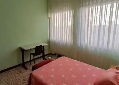 Habitación en piso compartido de 6 habitaciones en alquiler en Salamanca, solo estudiantes en Salamanca