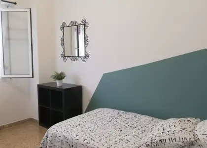Habitación en piso compartido de 6 habitaciones en Zaragoza, gastos incluidos. en Zaragoza
