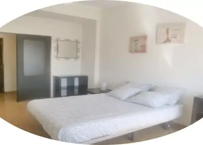 Habitación en piso compartido de 6 habitaciones en Zaragoza, gastos incluidos. en Zaragoza
