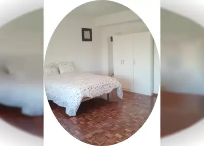 Habitación en piso compartido de 6 habitaciones en Zaragoza, todos los gastos incluidos. en Zaragoza