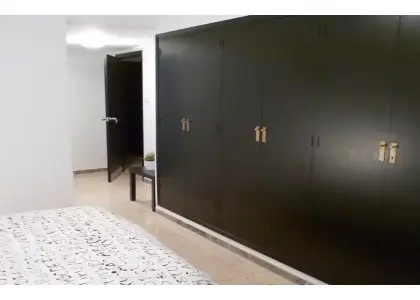Habitación en piso compartido de 6 habitaciones en Zaragoza, todos los gastos incluidos. en Zaragoza