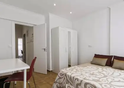 Habitación en piso compartido en Alicante- Solo chicas en Alicante (Alacant)