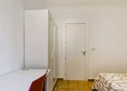 Habitación en piso compartido en Alicante- Solo chicas en Alicante (Alacant)
