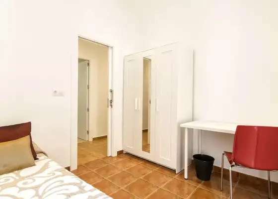 Habitación en piso compartido en Alicante- Solo chicas en Alicante (Alacant)