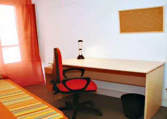 Habitación en piso compartido en Alicante- Solo chicas en Alicante (Alacant)