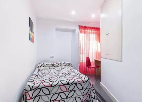 Habitación en piso compartido en Alicante- Solo chicas en Alicante (Alacant)