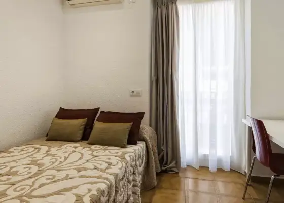 Habitación en piso compartido en Alicante- Solo chicas en Alicante (Alacant)