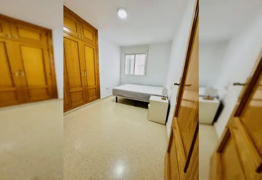 Habitación en piso compartido en Almería en Almería